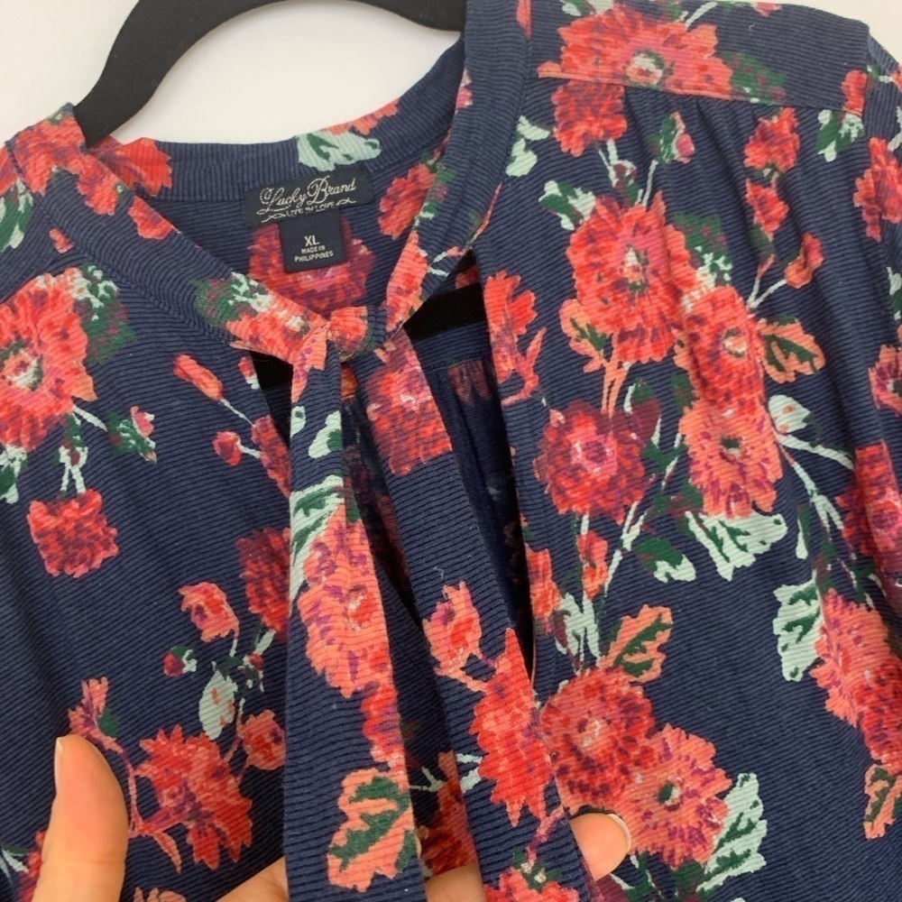 Lucky Brand Floral Front Tie Top XL - Picture 3 of 7